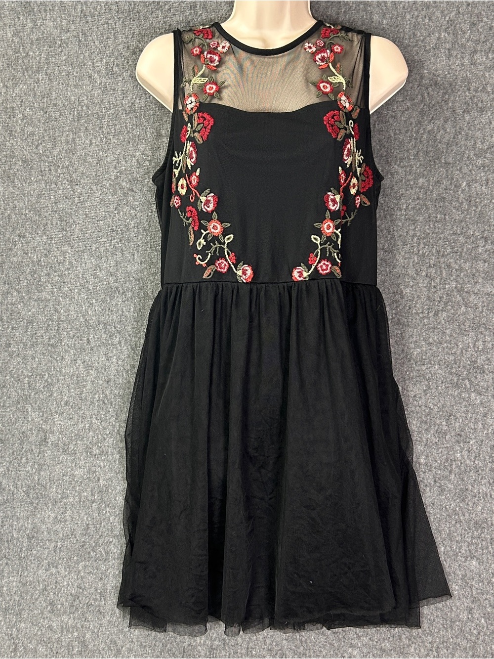 Eyeshadow Dress Juniors XL Black Floral Embroidered Mesh Fit & Flare Party